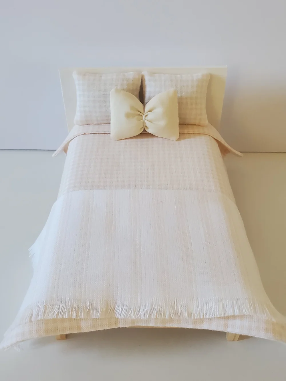 Miniature Dollhouse 1:12 Scale Cream & Beige Doll Bedding Set